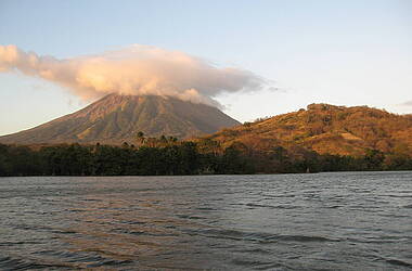 Laguna Charco Verde mit Vulkan Concepció, Isla de Ometepe