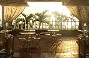 Sonnenaufgang vom Restaurant- und Essebereich des Boutique Hotels Santorini, Santa Marta