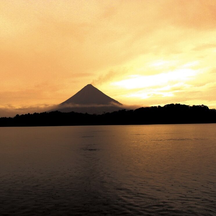 Vulkan Arenal bei Sonnenuntergang