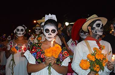 Parade zum Tag der Toten in Mexiko