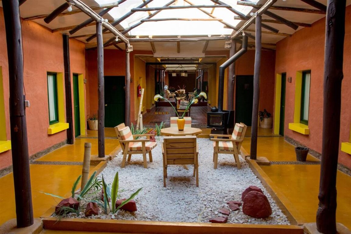 Sitzbereich im Hotel Jardines de Uyuni, Bolivien