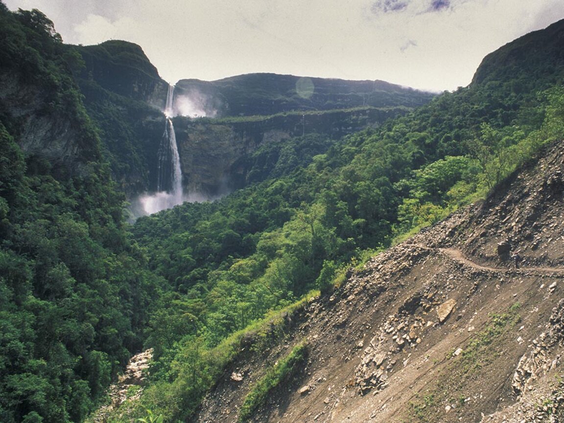 Der peruanische Wasserfall Gocta, Peru