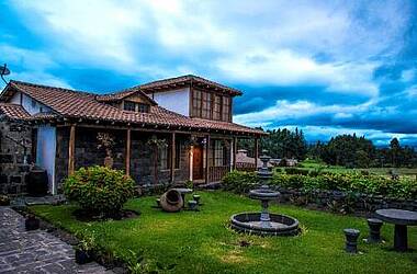 Außenansicht der Hacienda La Andaluza in Riobamba, Ecuador