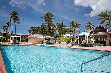 Außenpool des Hotels Manchebo Beach Resort & Spa, Aruba