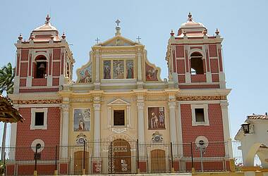 Kolonial-religiöse Architektur der Kirche El Calvario in León, Nicaragua