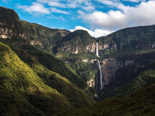 Der peruanische Wasserfall Gocta, Peru