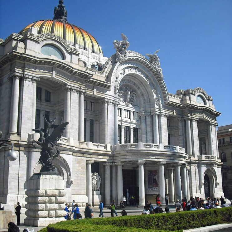 Frontansicht des Palacio Bellas Artes in Mexiko-Stadt