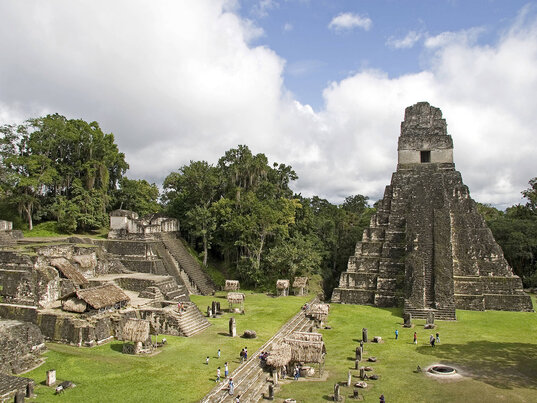 Die Maya-Ruinenstadt Tikal in Guatemala fotografiert von Cristian Monterroso