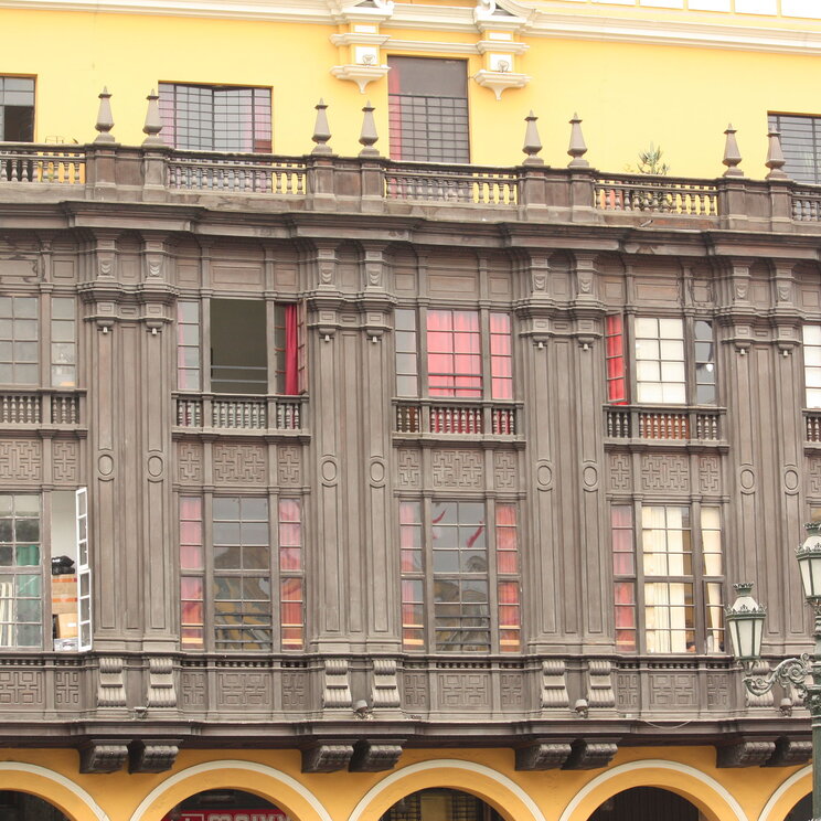 Historisches Zentrum und barocke Holzbalkone in Lima, Peru