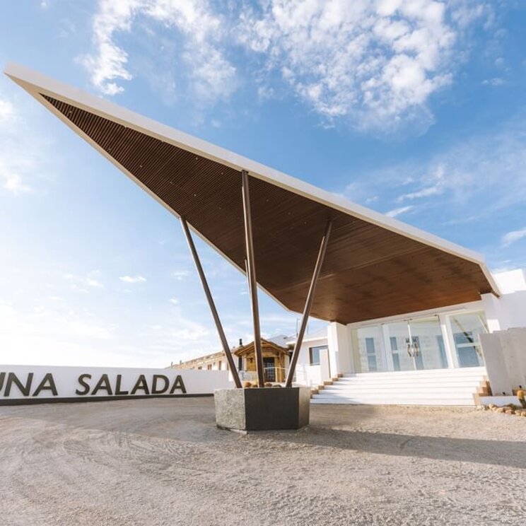 Eingang des Hotels Luna Salada