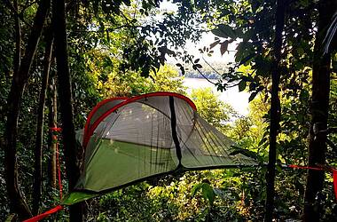 Campen im Baumzelt im Amazonas Bolivien