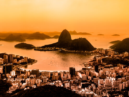 Brasilien Reisen - Rio de Janeiro - Zuckerhut beim Sonnenuntergang