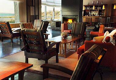 Bar und Lounge im Hotel Terrotorio in Puerto Madryn