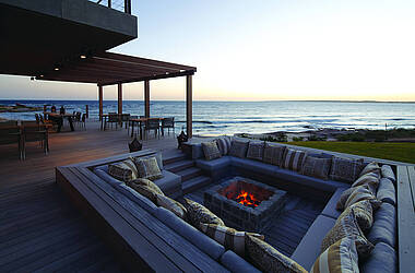 Sitzgelegenheiten mit Meerblick im Hotel Playa Vik, Jose Ignacio in Uruguay