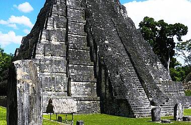 Mayastätte Tikal in Guatemala