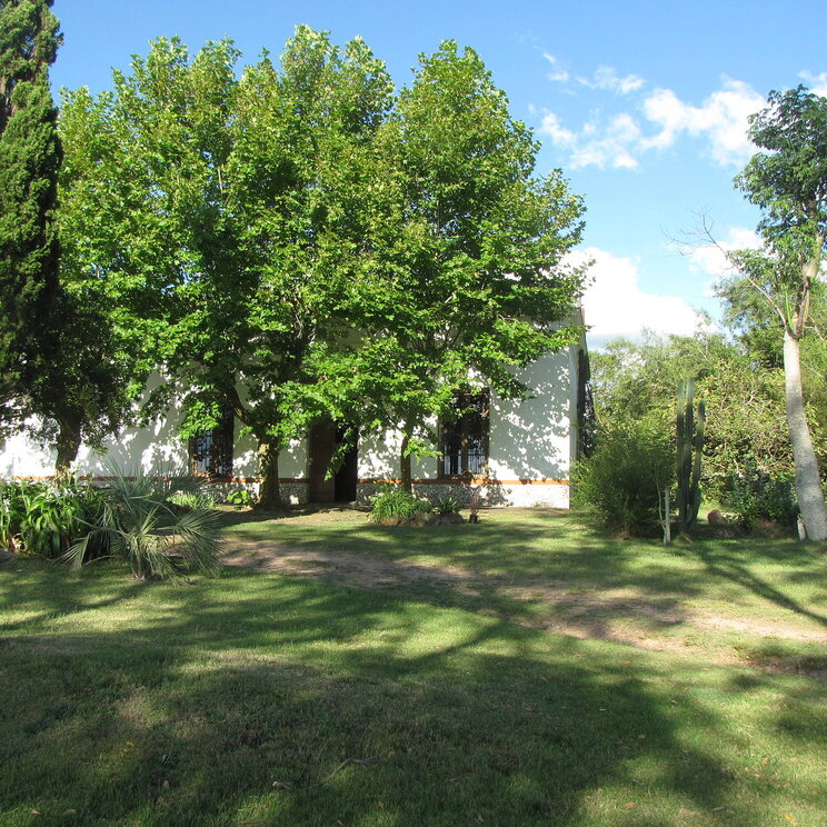 Garten vor der Estancia Los Platanos