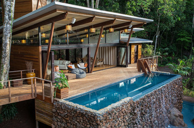 Pool vor der Villa auf der Isla Palenque in Panama