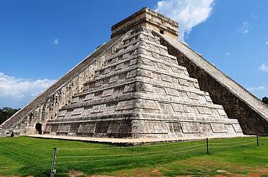 Kukulcán Pyramide in Mexiko Chichen Itza