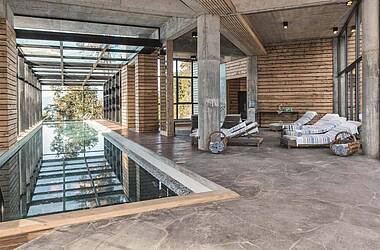 Spa mit Pool im AWA Hotel in chilenischen Seengebiet
