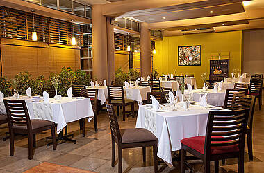Restaurant- und Essbereich im LP Los Portales Hotel Chiclayo, Peru