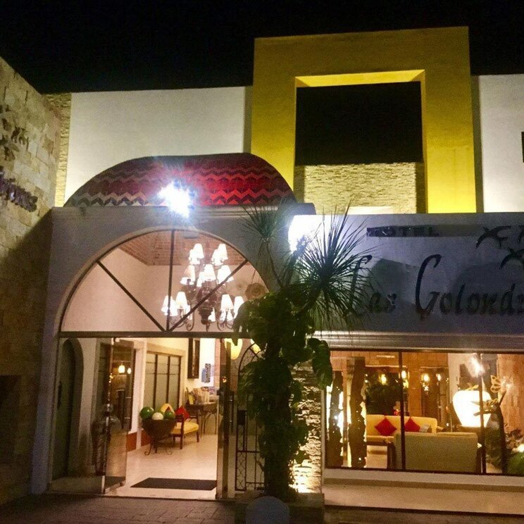 Erleuchtete Rezeption im Hotel Las Golondrinas, Playa del Carmen