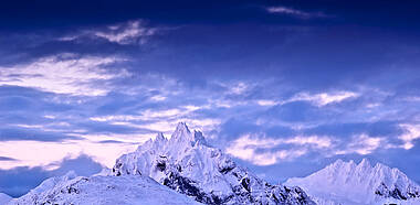 Schneebedeckte Berggipfel bei Ushuaia