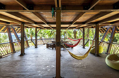 Outdoor-Lounge der La Kuka Ecolodge