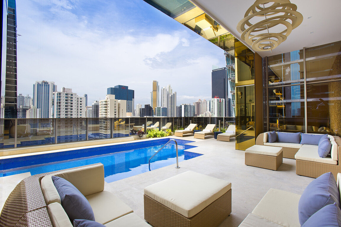 Außenpool mit Panorama-Blick im Boutique Hotel Grace Panama, Panama City