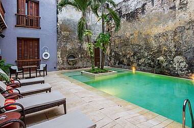 Relaxen am Pool im Ananda Boutique Hotel Cartagena
