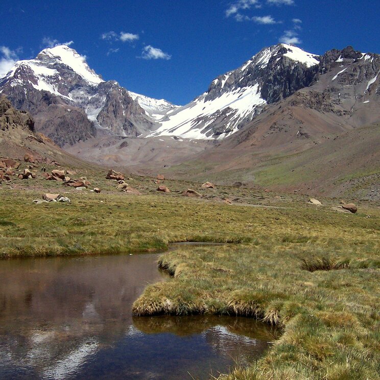 See und Aconcagua in derGegend von Mendoza