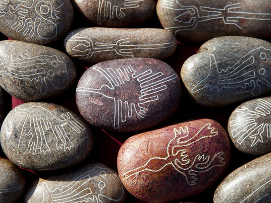Dekosteine zum Verkauf in Nazca, Peru