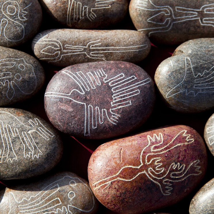 Dekosteine zum Verkauf in Nazca, Peru