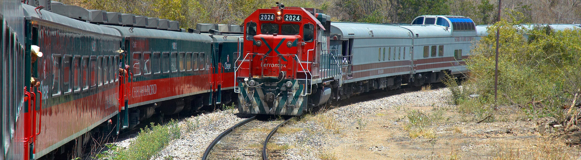 Eisenbahn durch den Kupfercanyon (Barranca del Cobre) im Nordwesten Mexikos