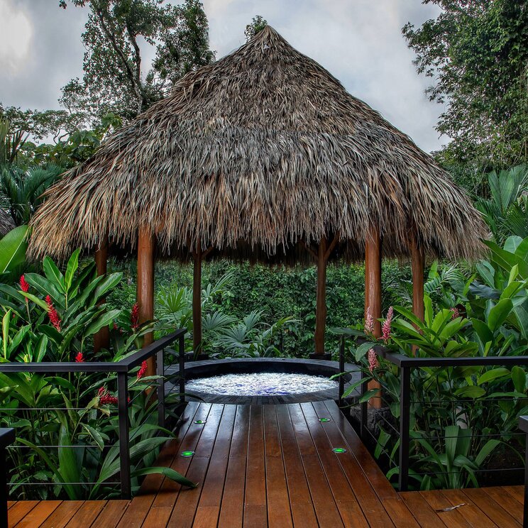 Aussenpool des Hotels Amor Arenal