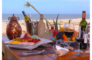 Exotisches Dinner im Hotel La Viuda del Diablo am Strand von Punta del Diablo
