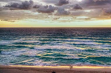 Strand von Cancun beim Sonnenungtergang
