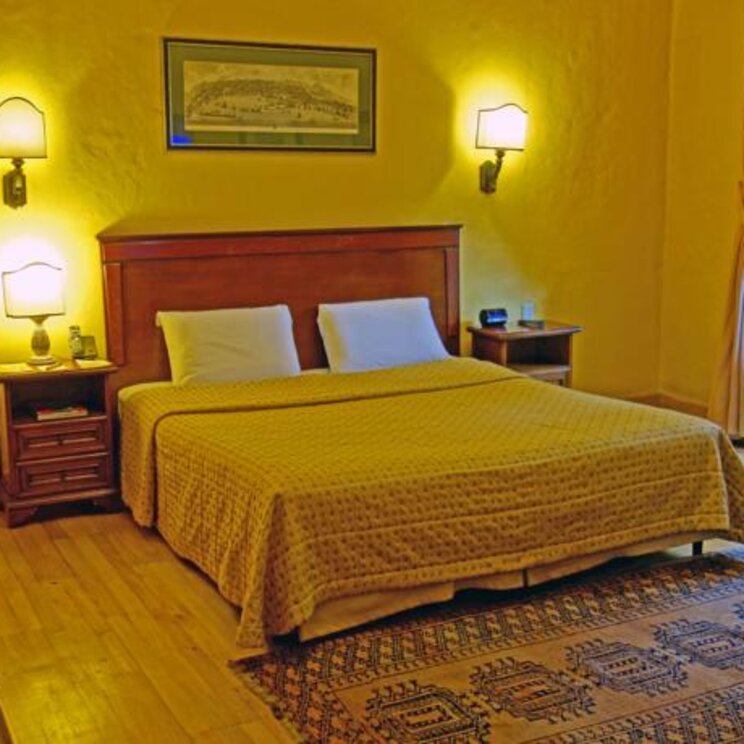 Standard-Zimmer mit großem Bett im Hotel de la Opera, Bogotá