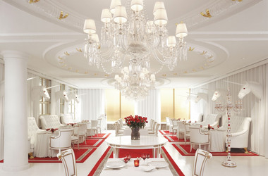 weiß-roter Speisesaal des Hotels Faena