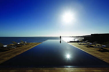 Außenpool mit Meerblick im Hotel Playa Vik, Jose Ignacio in Uruguay