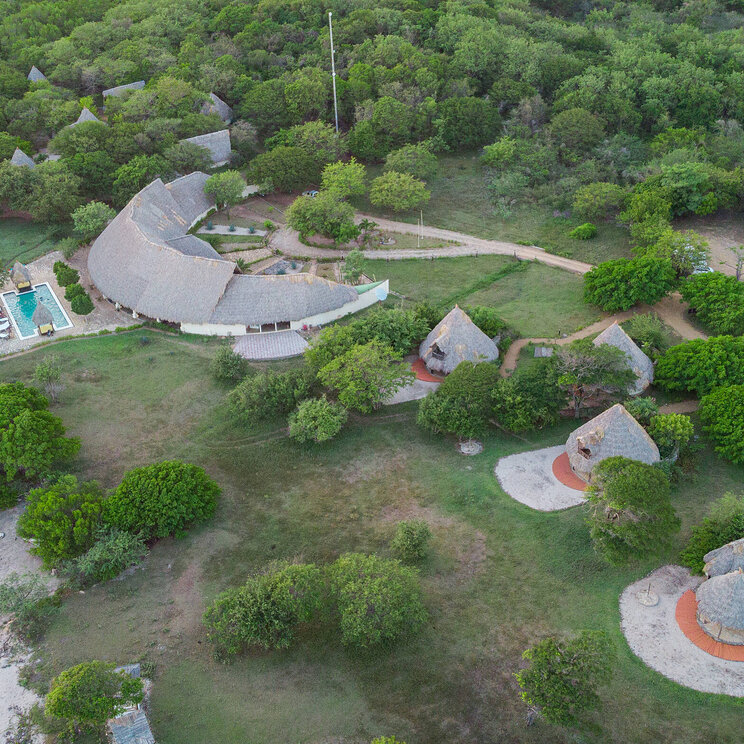 von oben des Hotels Punta Teonoste in Tola