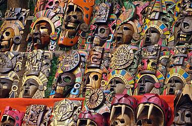 traditionelle mexikanische Holzmasken