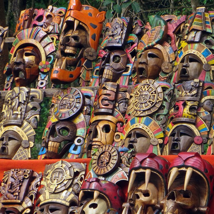 traditionelle mexikanische Holzmasken