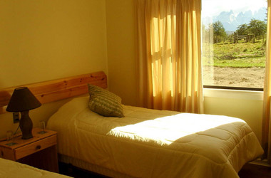 Zimmer mit zwei Einzelbetten im Hotel Cabanas del Paine