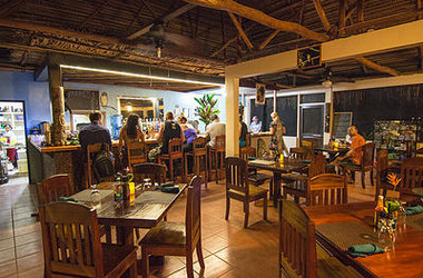 Restaurant & Bar der Bocawina Rainforest Lodge