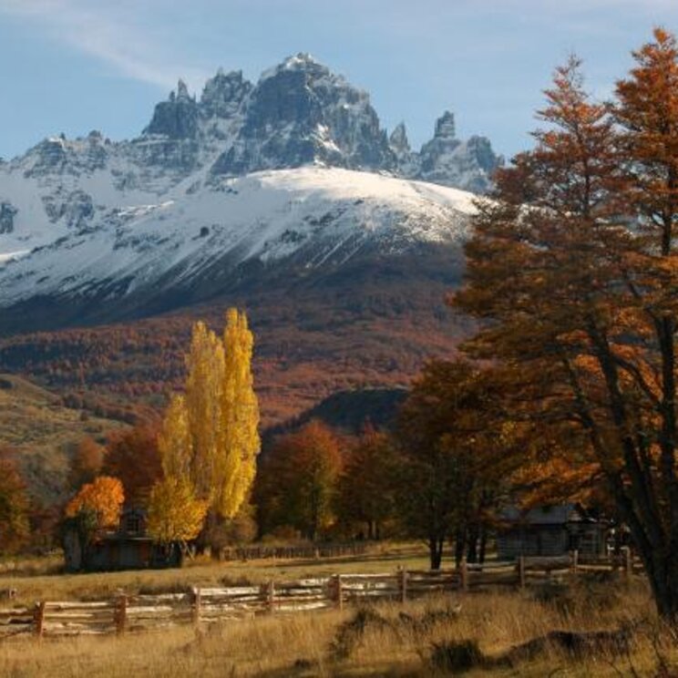 Landschaft mit Cerro Castillo im Hintergrund