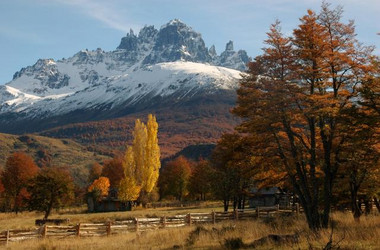Landschaft mit Cerro Castillo im Hintergrund