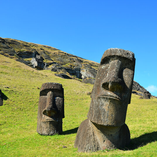 Chile-Reisen: Moais auf der Osterinsel