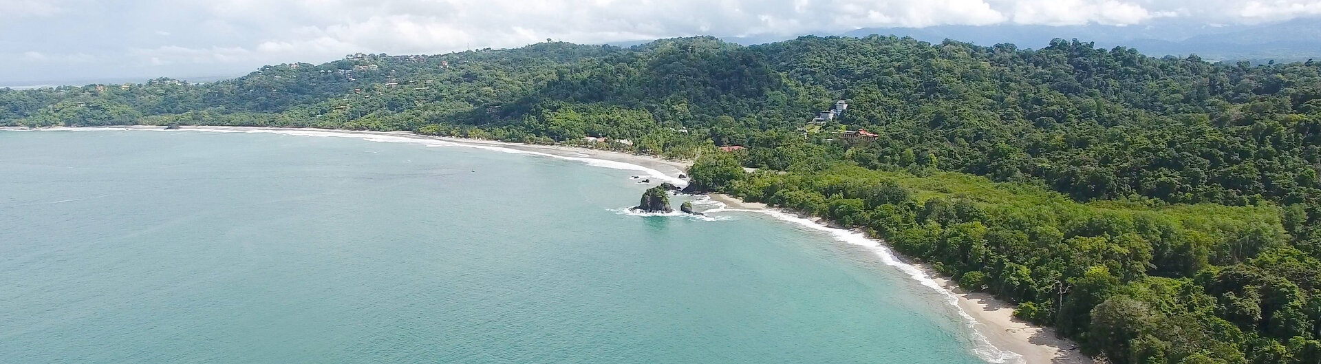 Blick auf die Küste von Manuel Antonio während der Reise "Erlebnis Manuel Antonio" von Gateway Lateinamerika.