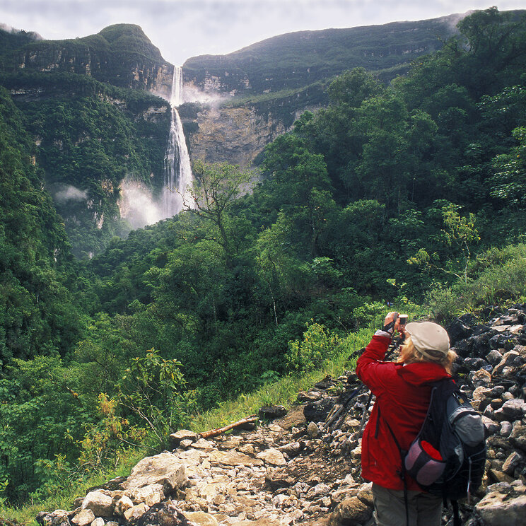 Wanderung zum Gocta Wasserfall, Peru.