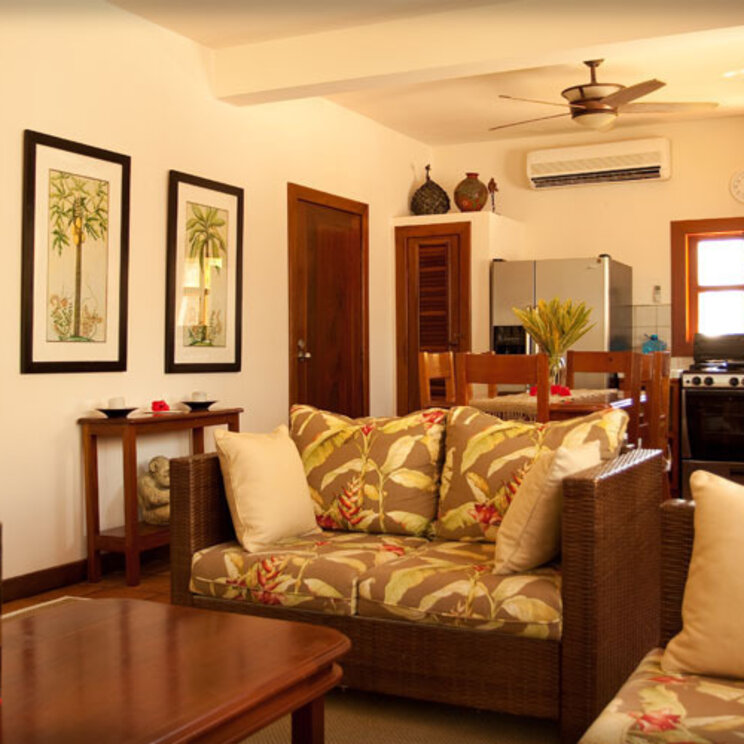 Wohnzimmer in der Villa Casa de Sol im Victoria House Resort